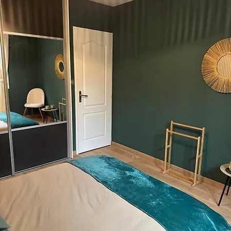 Comme A La Maison… Διαμέρισμα Pusignan
