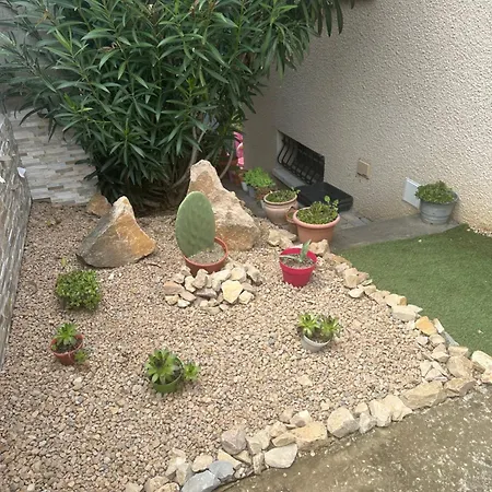 Comme A La Maison…