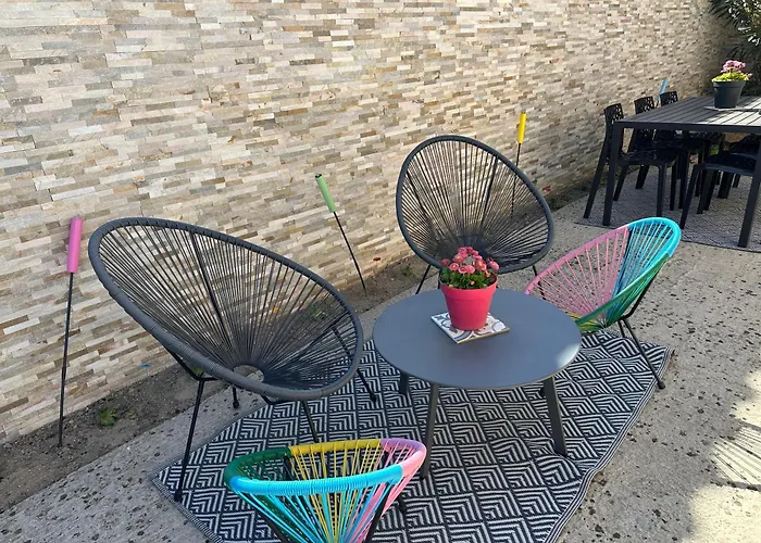 Comme à La Maison… *