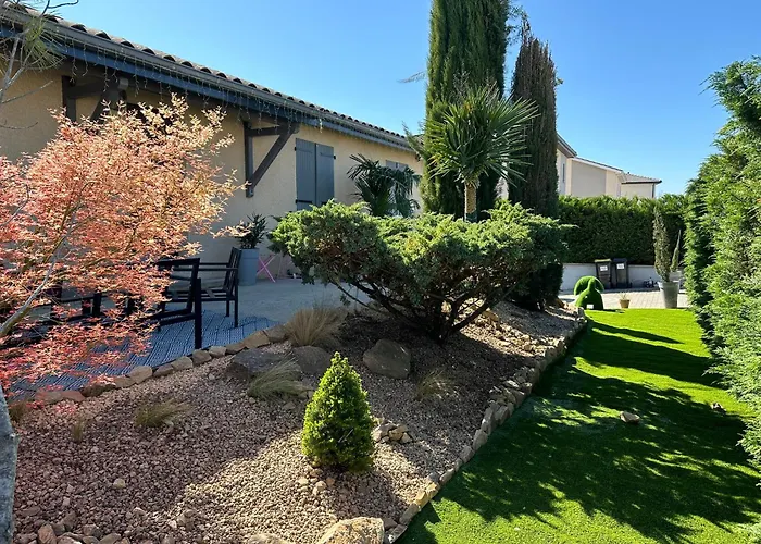Comme à La Maison… * Pusignan